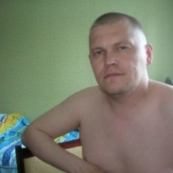 Парень из Москвы. Хочу найти девушку для оральных ласк. Люблю делать куни Парень из Москвы. Хочу найти девушку для оральных ласк. Люблю делать куни