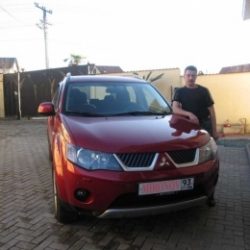 Двое молодых парней пригласят сегодня двух девушек для незабываемой ночи любви в Иркутске Двое молодых парней пригласят сегодня двух девушек для незабываемой ночи любви в Иркутске