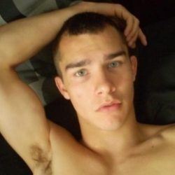 Молодой парень ищет девушку для секса без обязательств Молодой парень ищет девушку для секса без обязательств