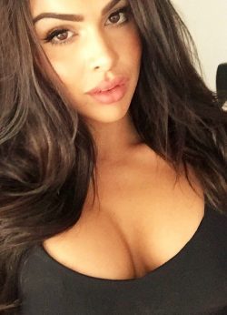 Молодая девчонка ищет состоятельного мужчину в Иркутске Молодая девчонка ищет состоятельного мужчину в Иркутске