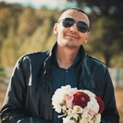 Парень, ищу девушку для секса без обязательств Парень, ищу девушку для секса без обязательств